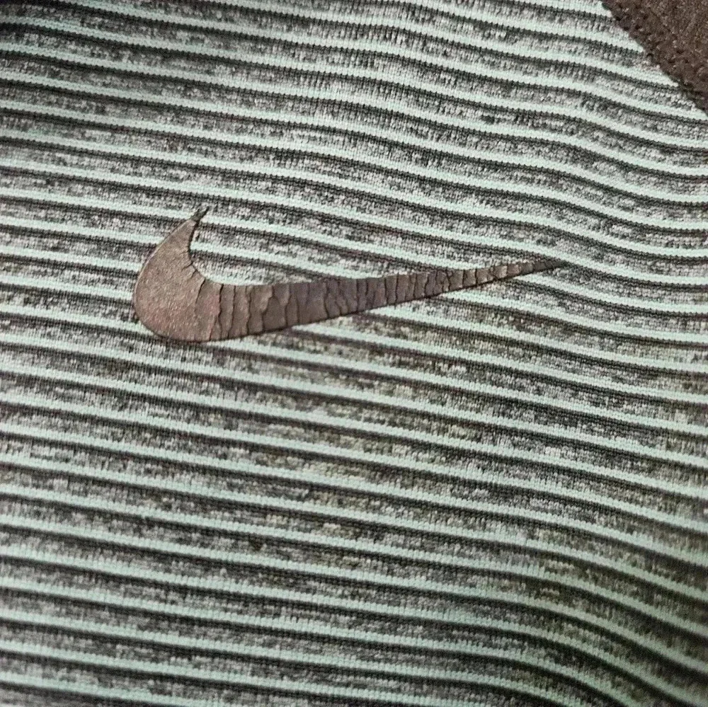 Nike dri fit blue and black striped hoodie!